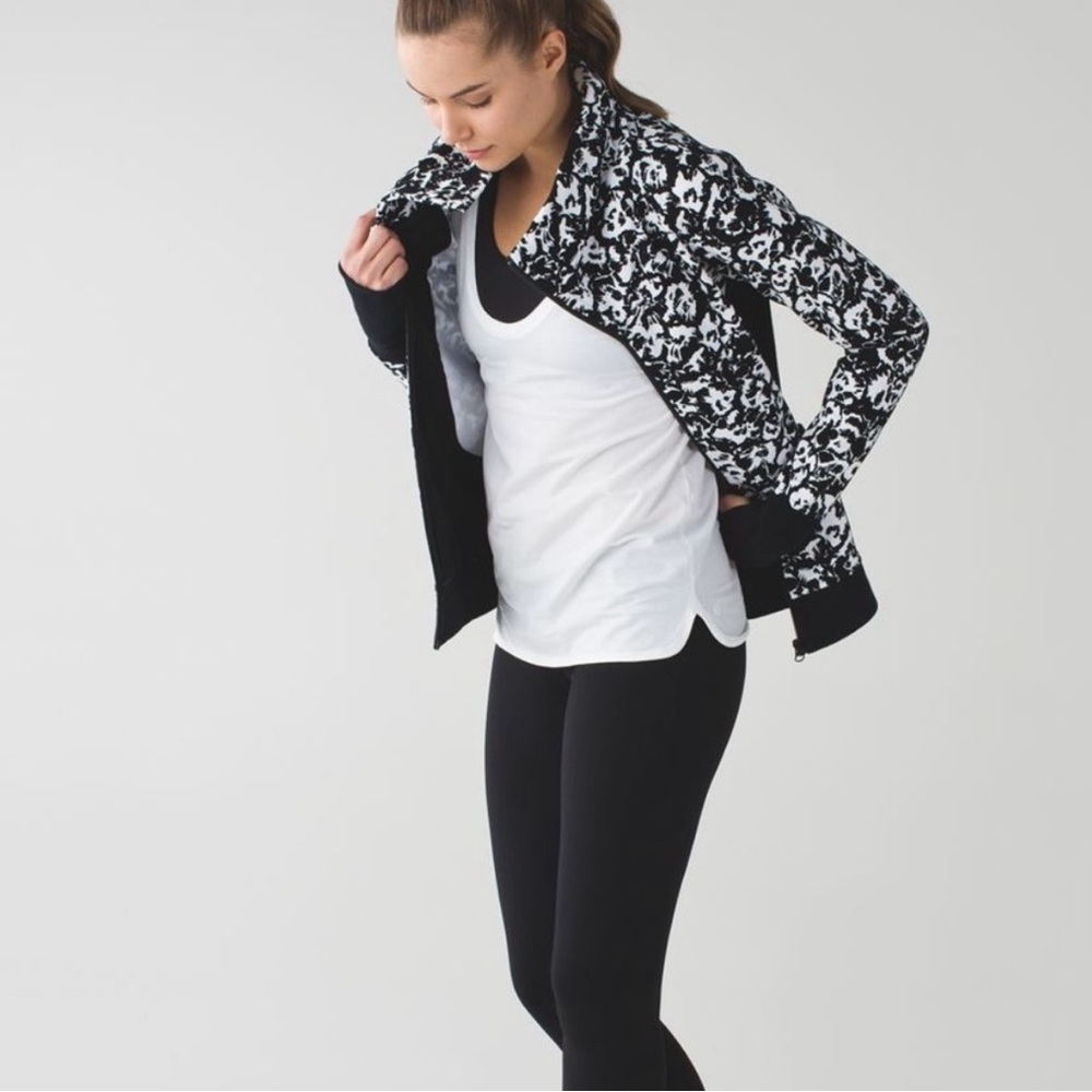 Lululemon (Cozy Cuddle Up Fleur Jacket) Size 6